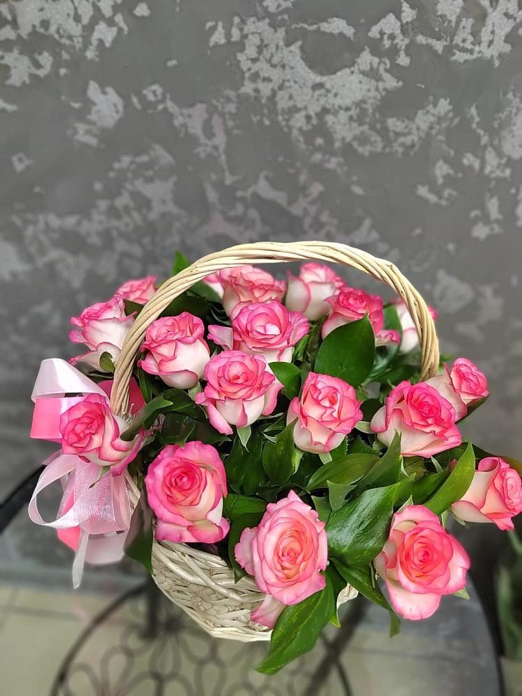 Цветочная композиция из Розы в корзине в Митькино