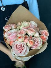 Букет цветов из:  Хризантемы и Розы в Митькино