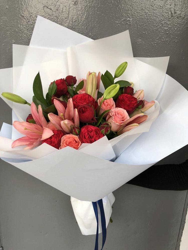 Букет цветов из: Лилии и Розы в Митькино