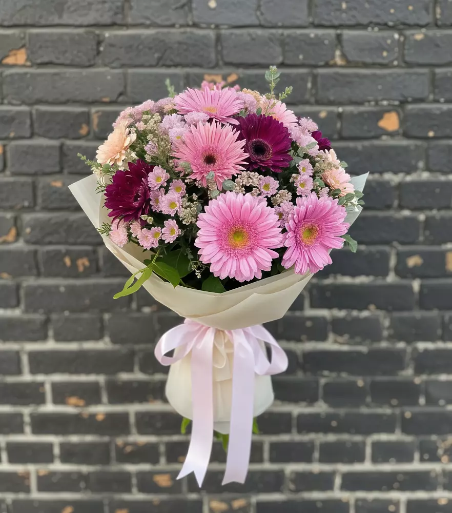 Букет цветов из: Герберы и Хризантемы в Митькино