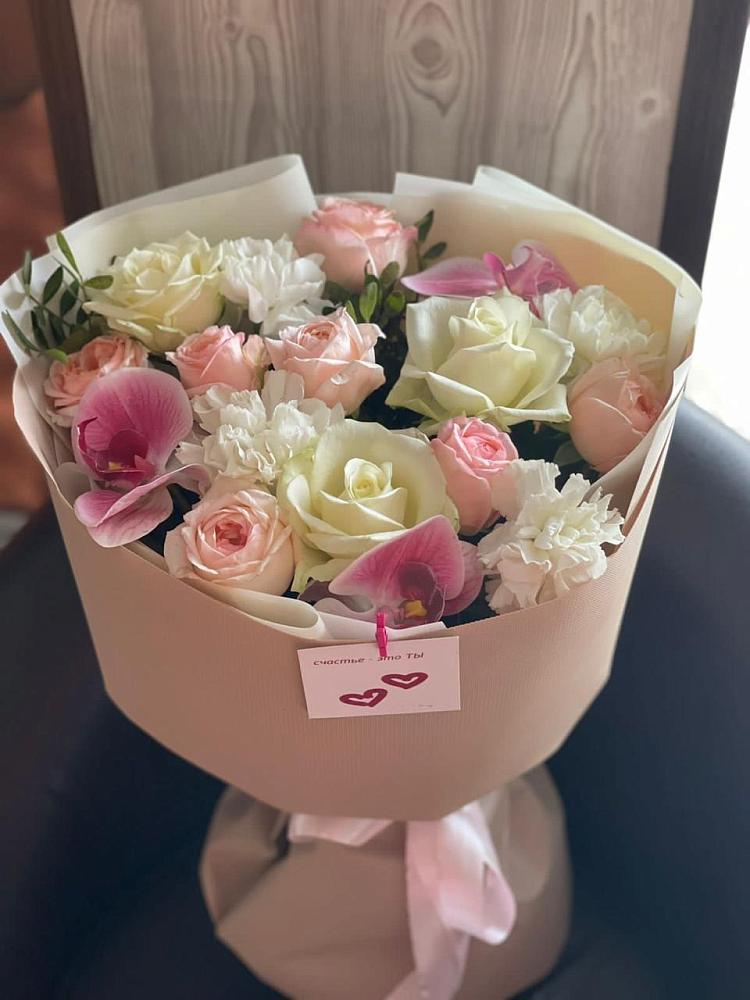 Букет цветов из: Орхидеи, Розы и Гвоздики в Митькино