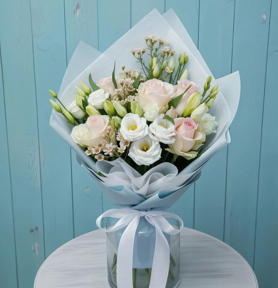 Букет цветов из: Розы и Лизиантусы в Митькино