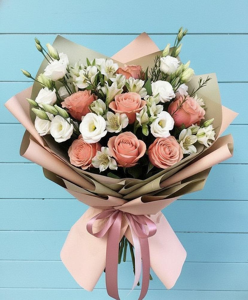 Букет цветов из: Розы, Альстромерии и Лизиантусы в Митькино