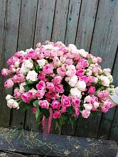 Букет Розовые кустовые розы Натали и Лав Лидия в Митькино