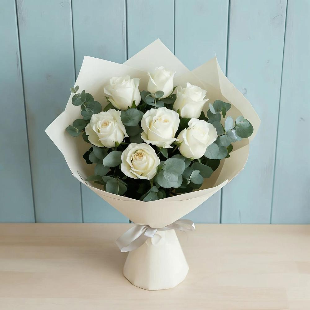 Букет Белые розы в Эвкалипте в Митькино
