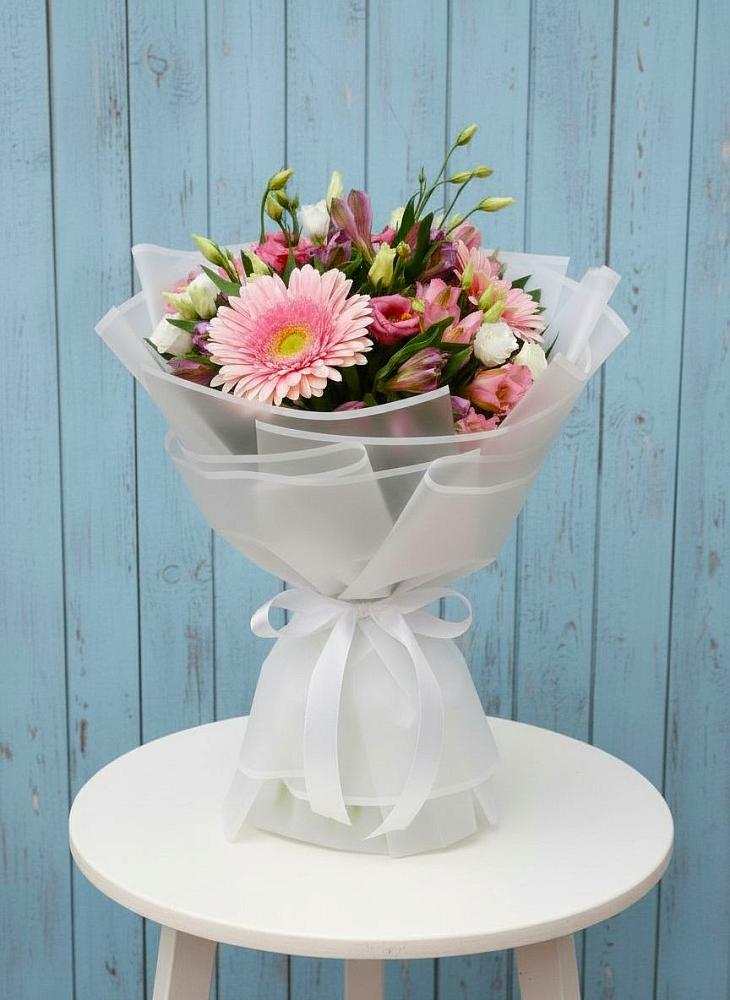 Букет цветов из: Герберы, Альстромерии и Лизиантусы в Митькино