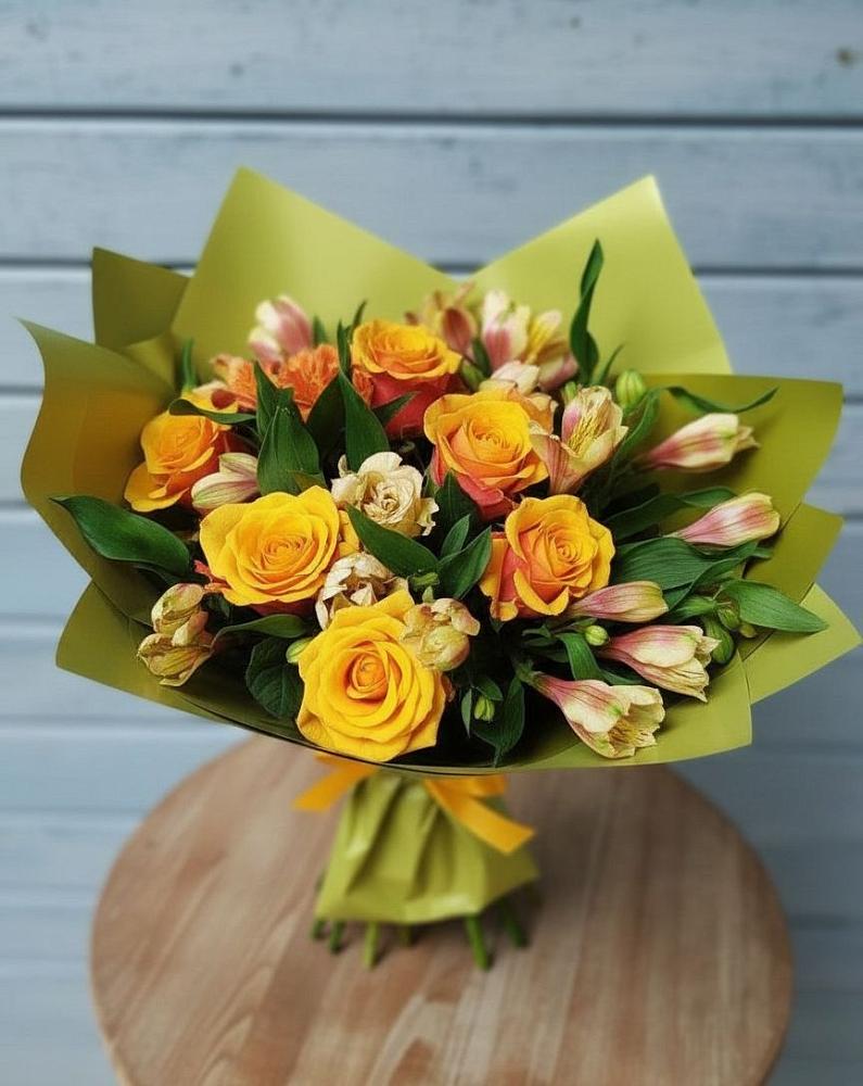 Букет цветов из: Альстромерии и Розы в Митькино