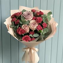 Букет цветов из:  Гвоздики и Розы в Митькино