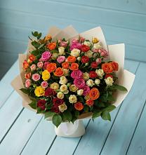 Букет Микс из разноцветных кустовых роз в Митькино