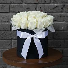 Цветочная композиция из Розы в шляпной коробке в Митькино