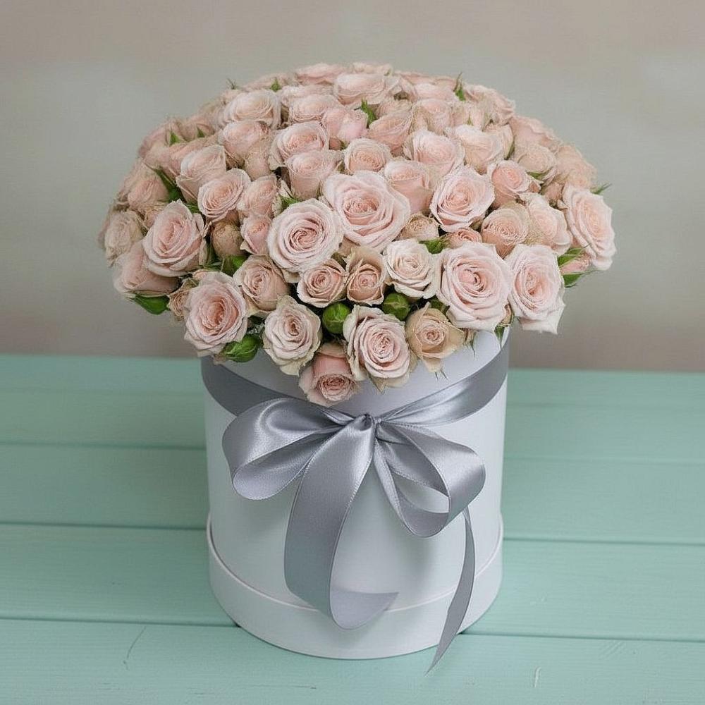 Цветочная композиция из Розы в шляпной коробке в Митькино